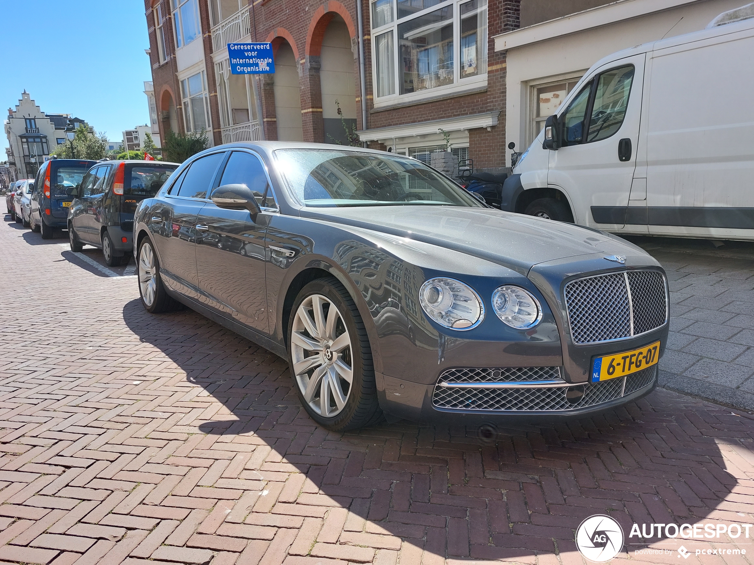 Bentley Flying Spur W12