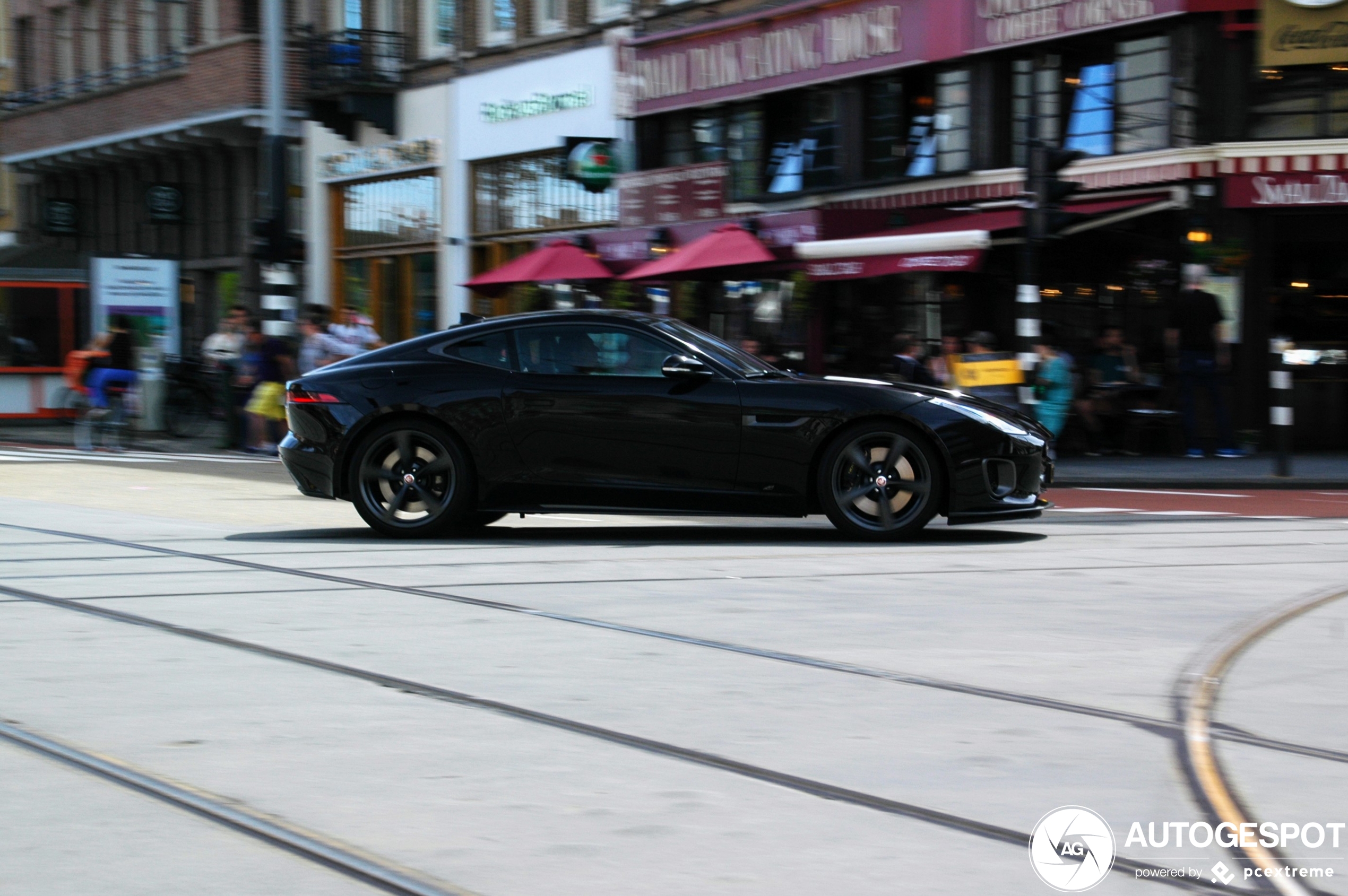 Jaguar F-TYPE 400 Sport Coupé