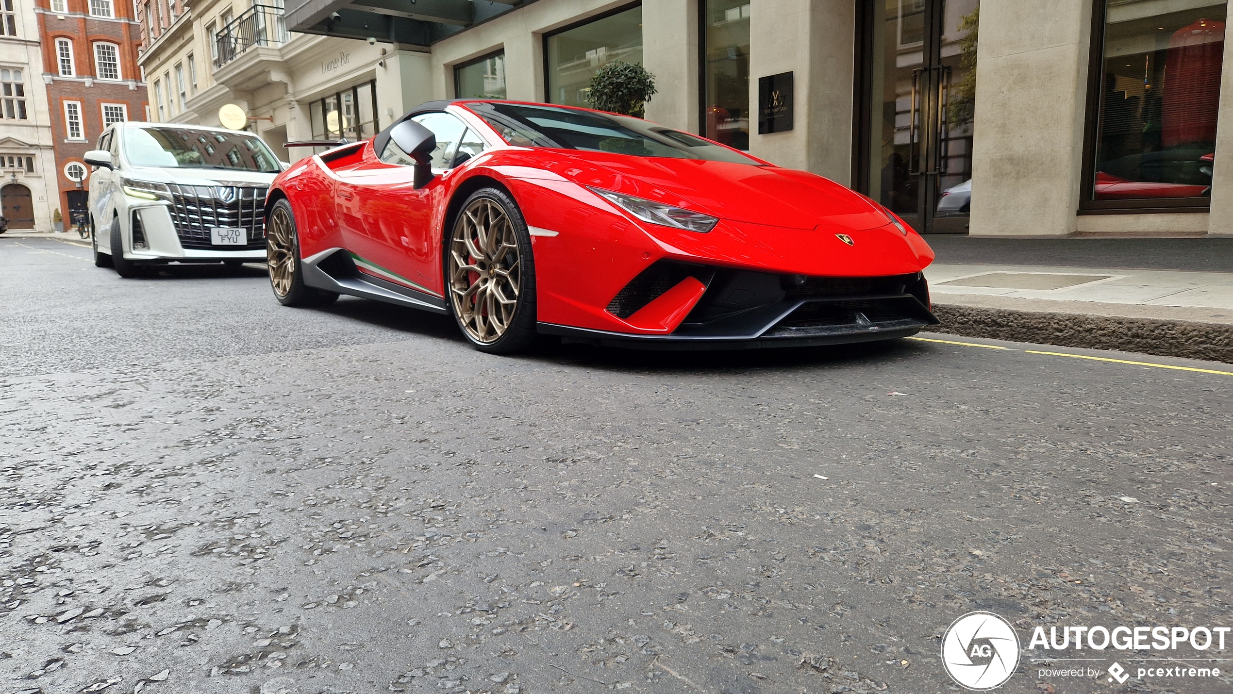 Lamborghini Huracán LP640-4 Performante Spyder