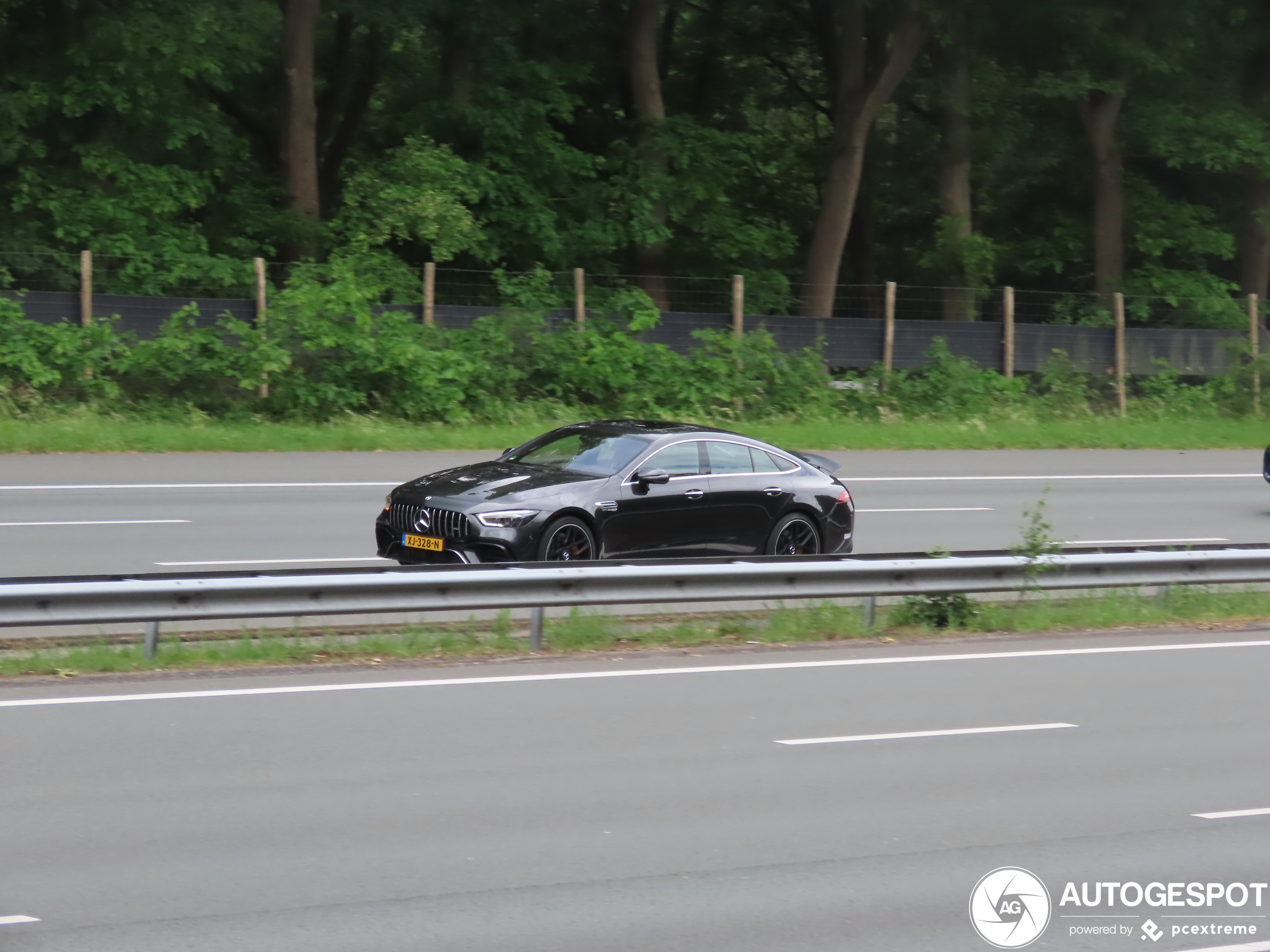 Mercedes-AMG GT 63 S X290