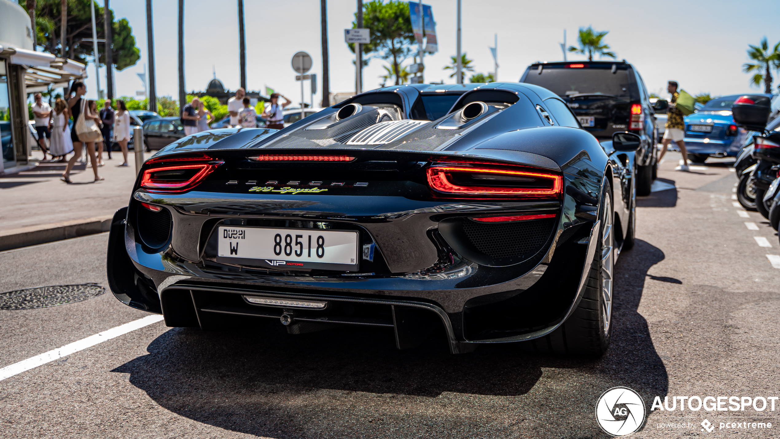 Porsche 918 Spyder Weissach Package