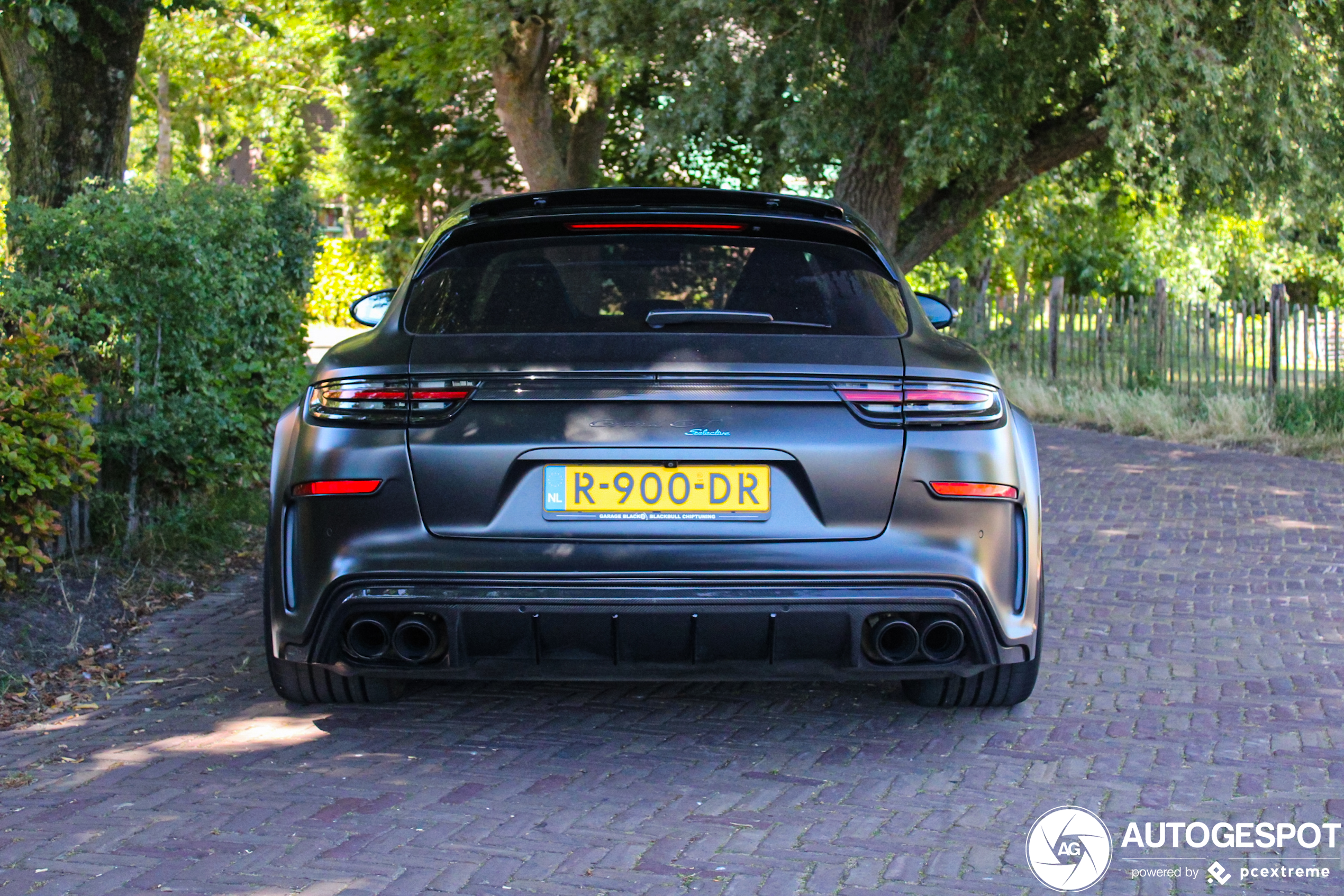 Vers op kenteken: Porsche Panamera