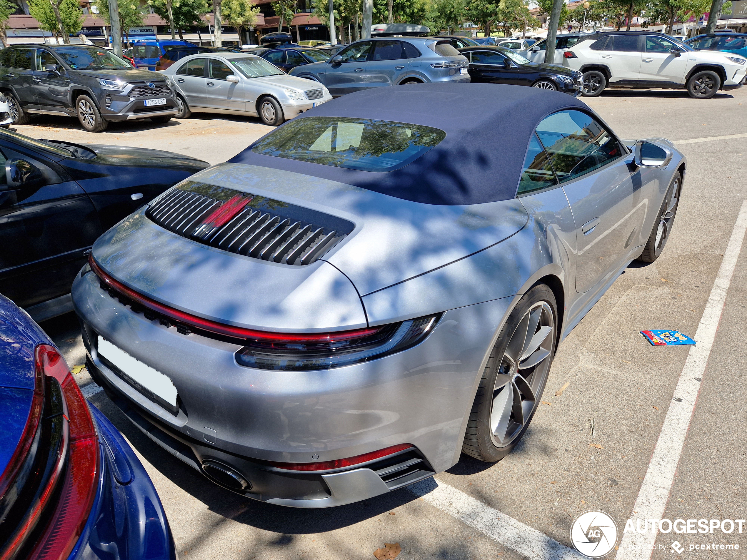 Porsche 992 Carrera 4S Cabriolet