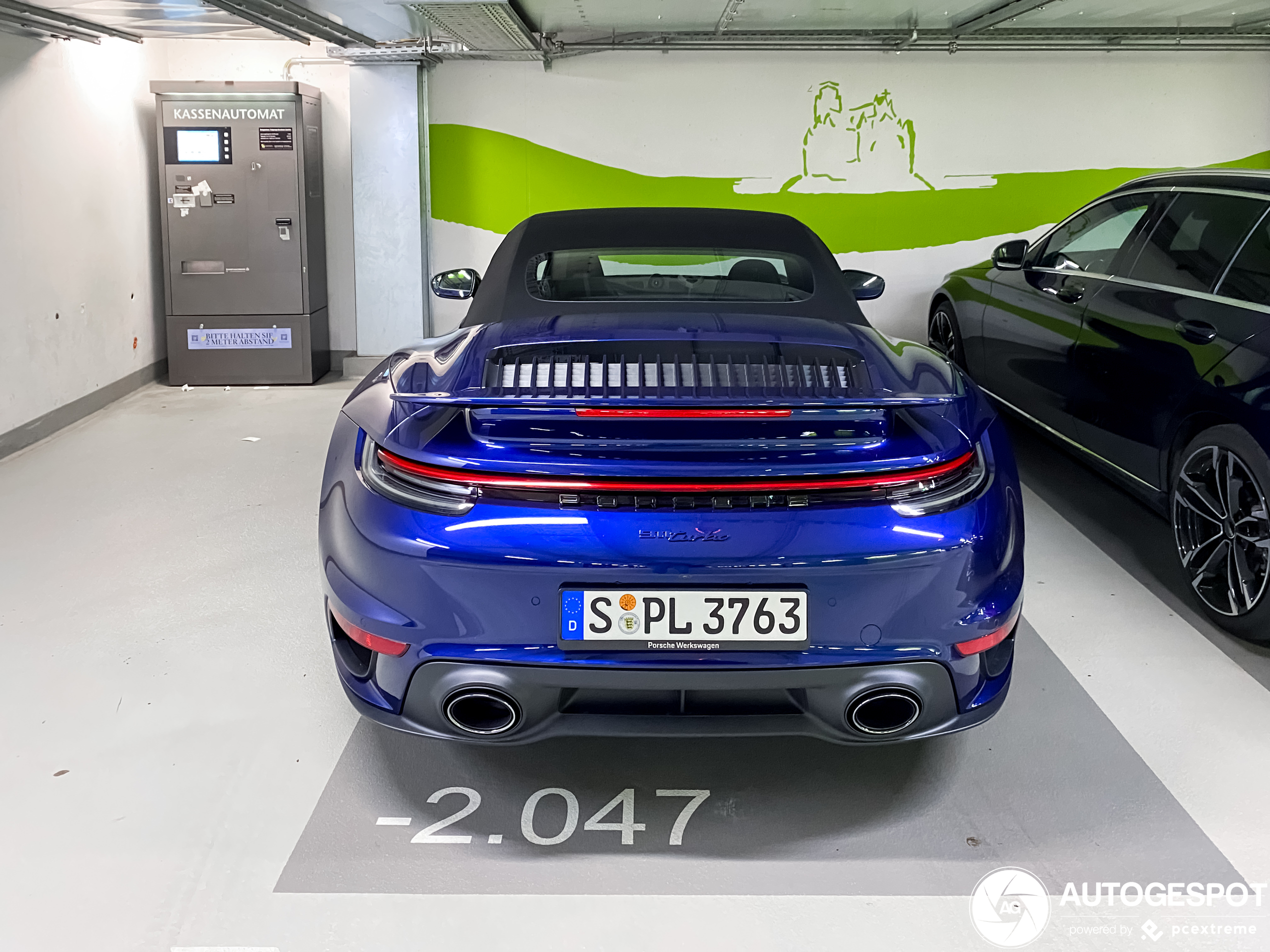 Porsche 992 Turbo Cabriolet