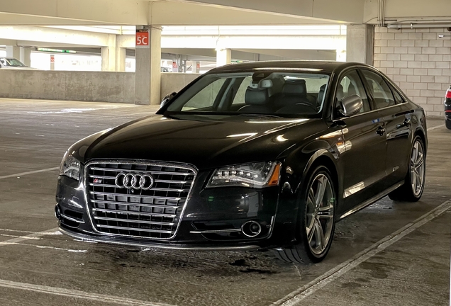 Audi S8 D4