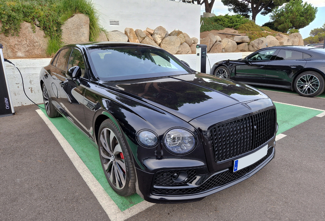 Bentley Flying Spur Hybrid