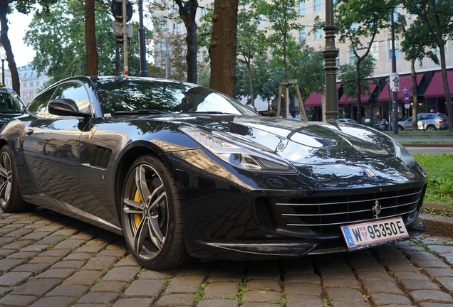 Ferrari GTC4Lusso