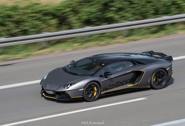 Lamborghini Aventador LP700-4