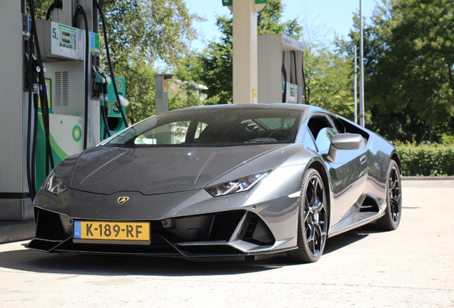 Lamborghini Huracán LP640-4 EVO