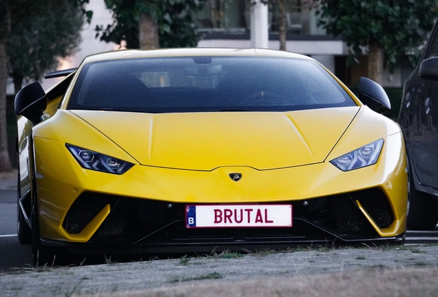 Lamborghini Huracán LP640-4 Performante