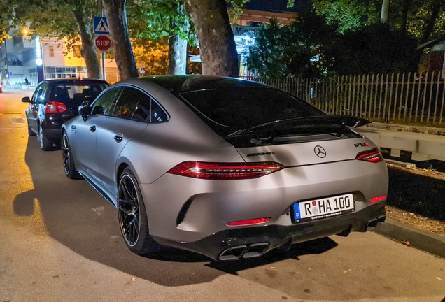 Mercedes-AMG GT 63 S X290