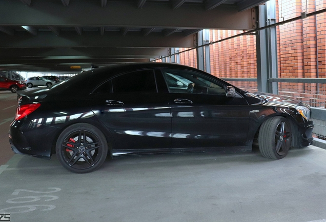 Mercedes-Benz CLA 45 AMG C117