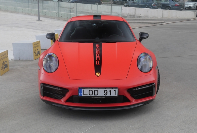 Porsche 992 Carrera GTS