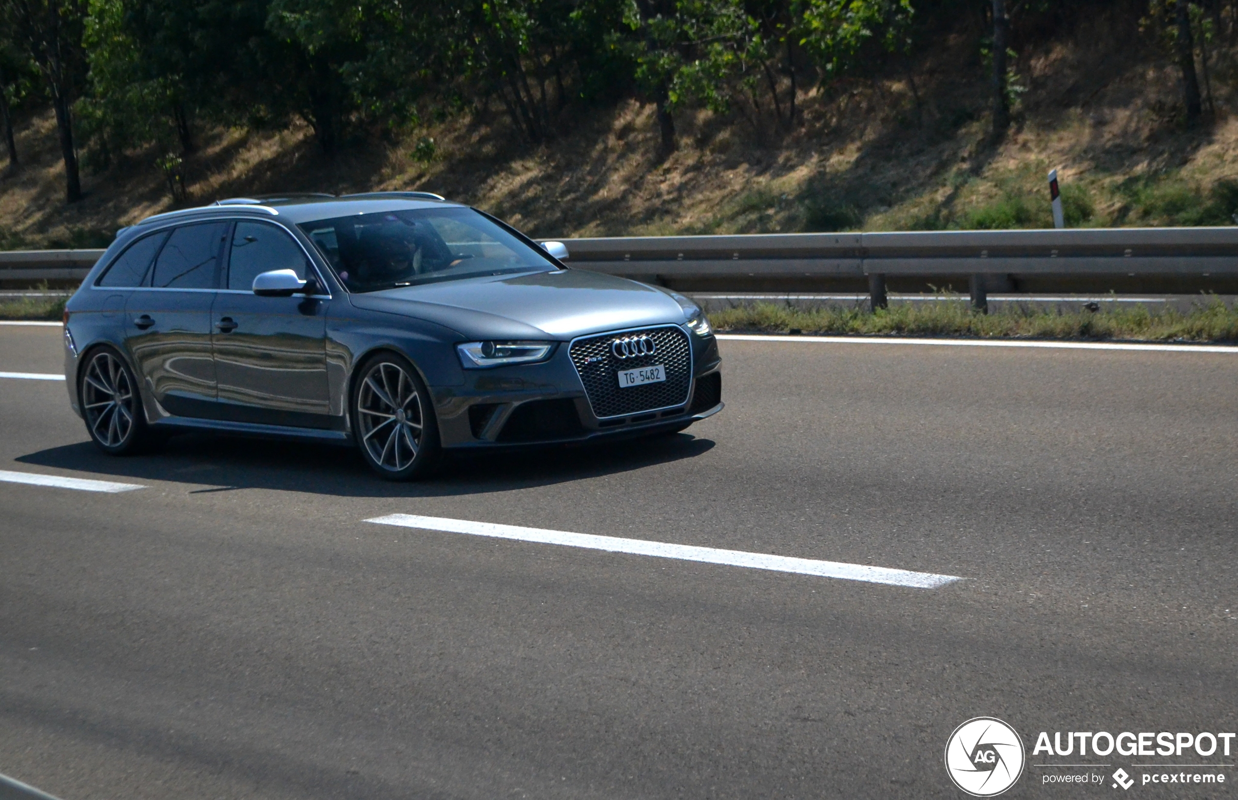 Audi RS4 Avant B8