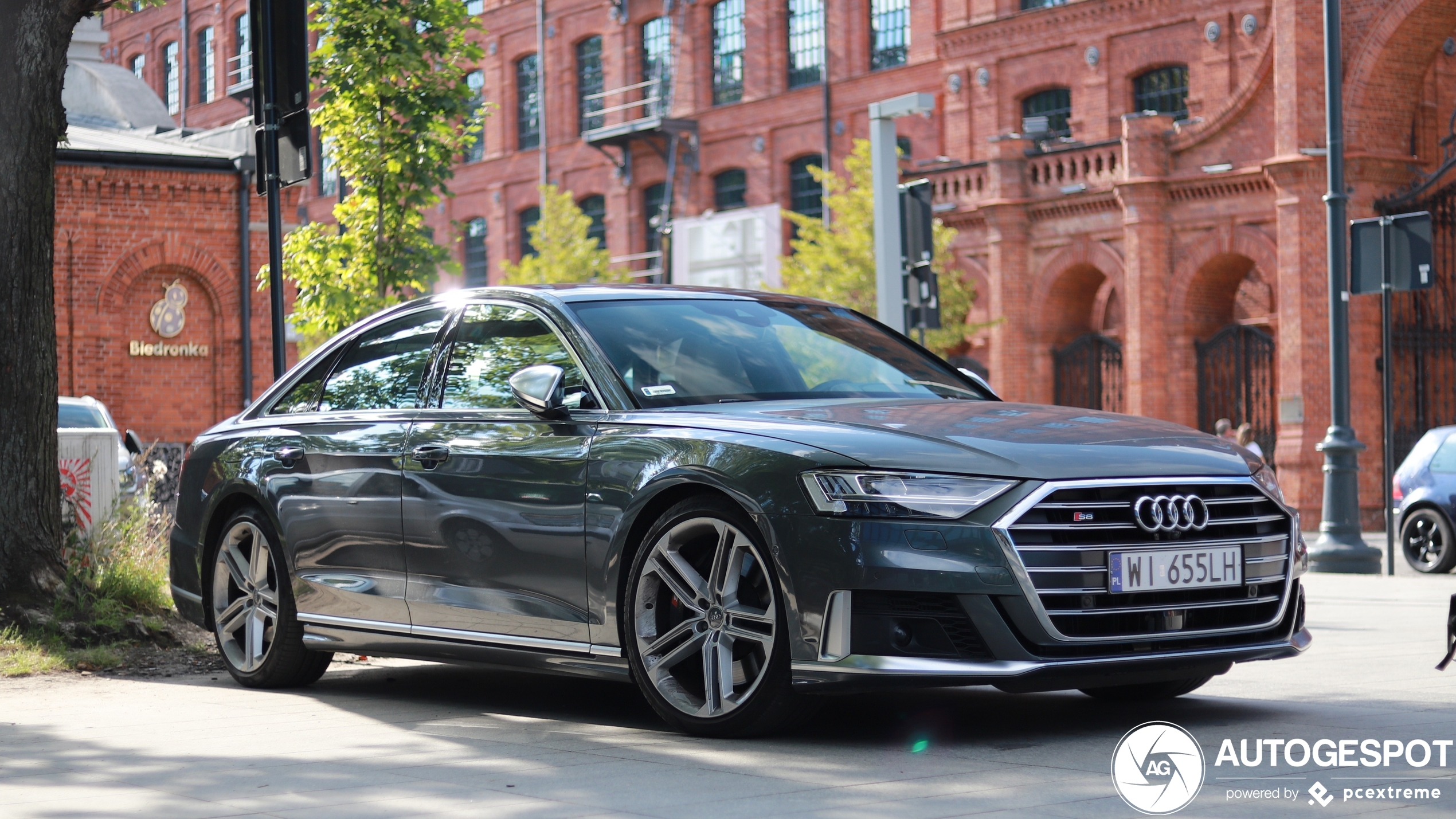 Audi S8 D5