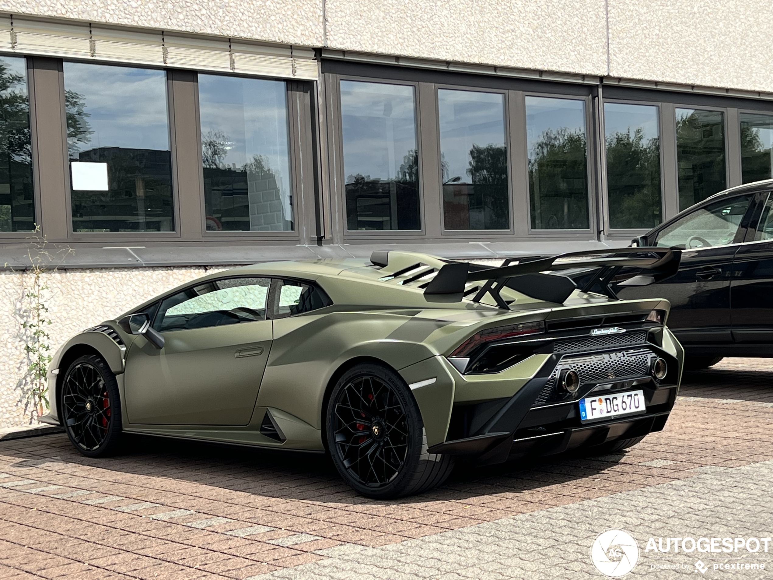 Lamborghini Huracán LP640-2 STO