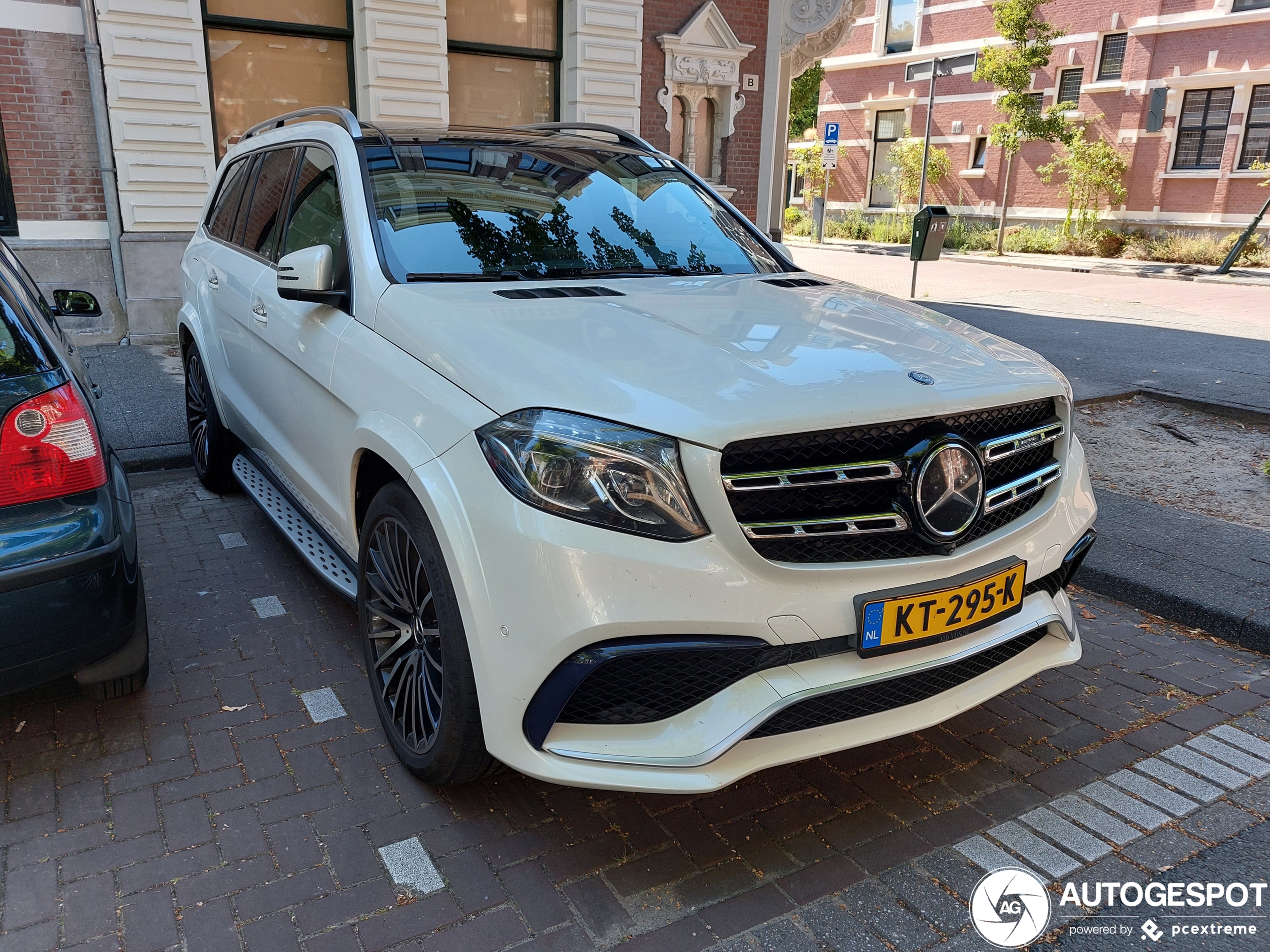 Mercedes-AMG GLS 63 X166