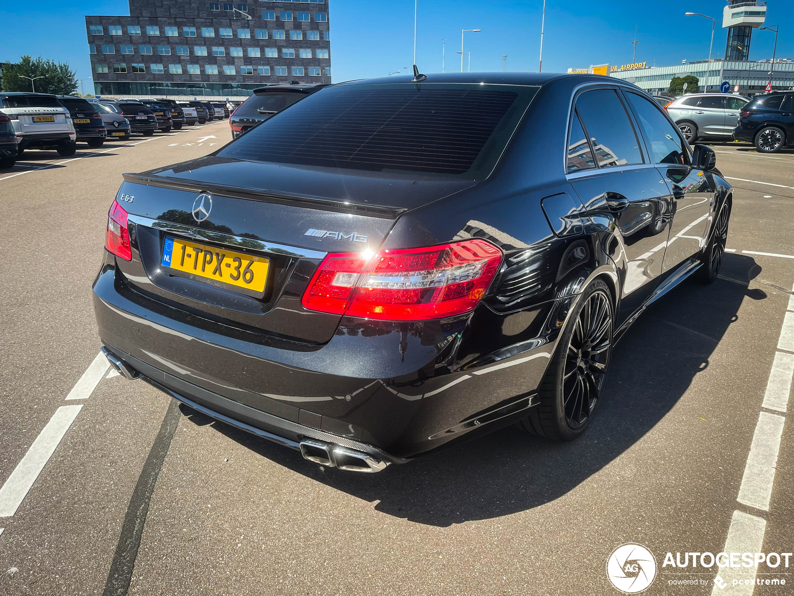 Mercedes-Benz E 63 AMG W212 - 08-06-2022 23:02 - Autogespot