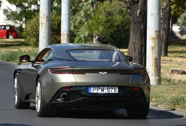 Aston Martin DB11