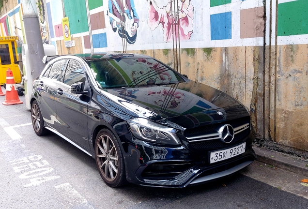 Mercedes-AMG A 45 W176 2015