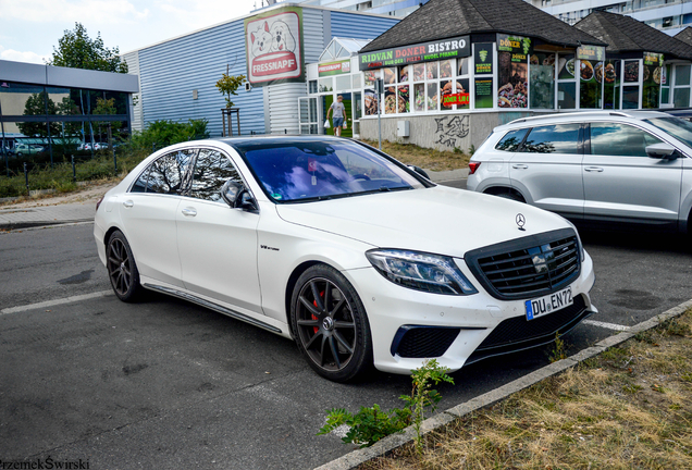 Mercedes-AMG S 63 V222