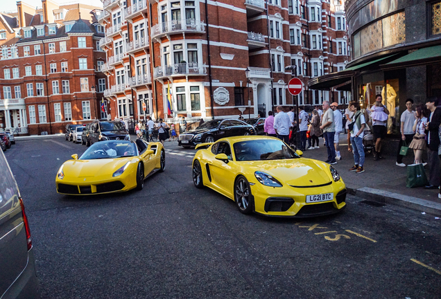 Porsche 718 Cayman GT4