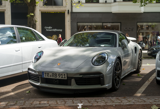 Porsche 992 Turbo S Cabriolet