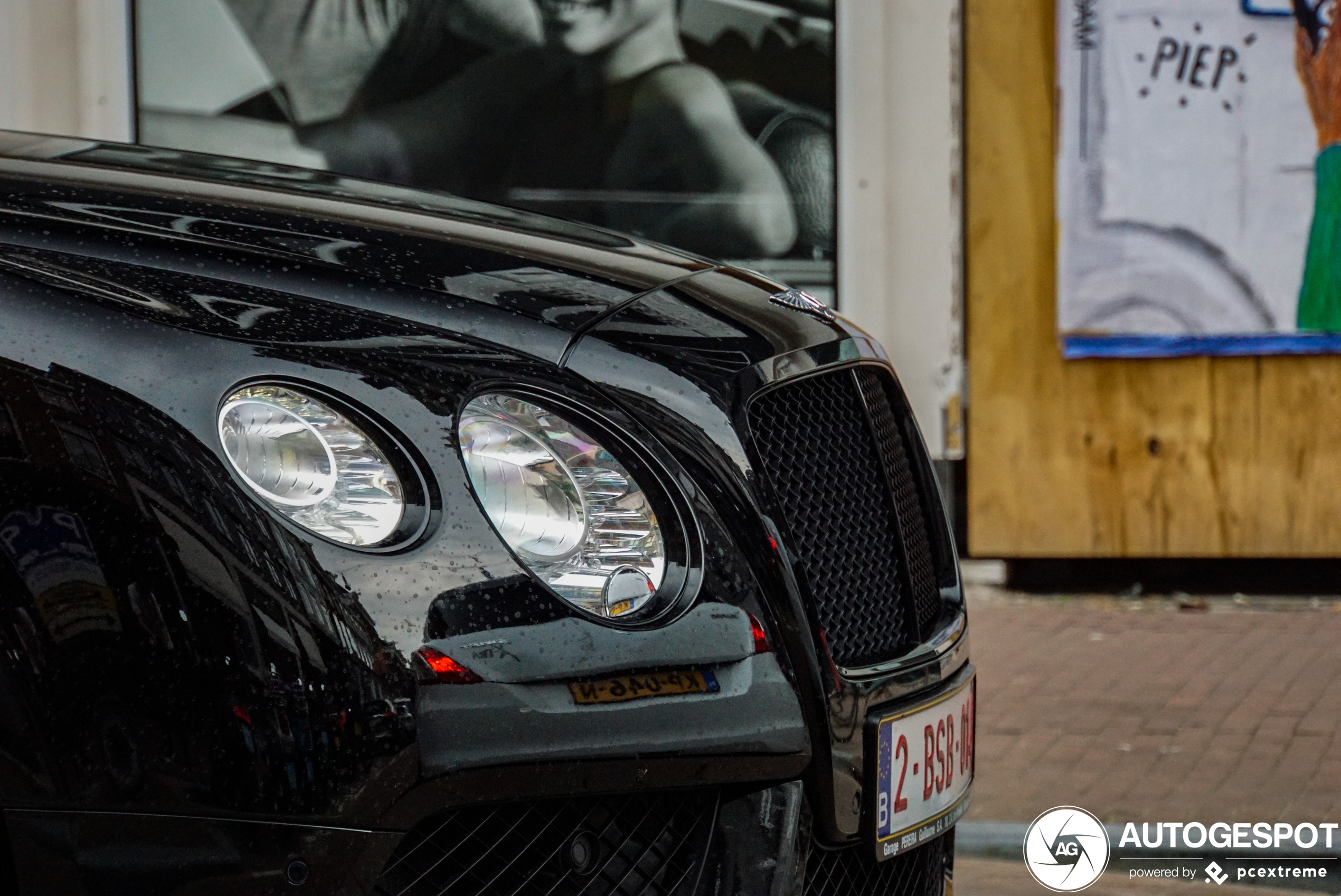 Bentley Continental GTC V8