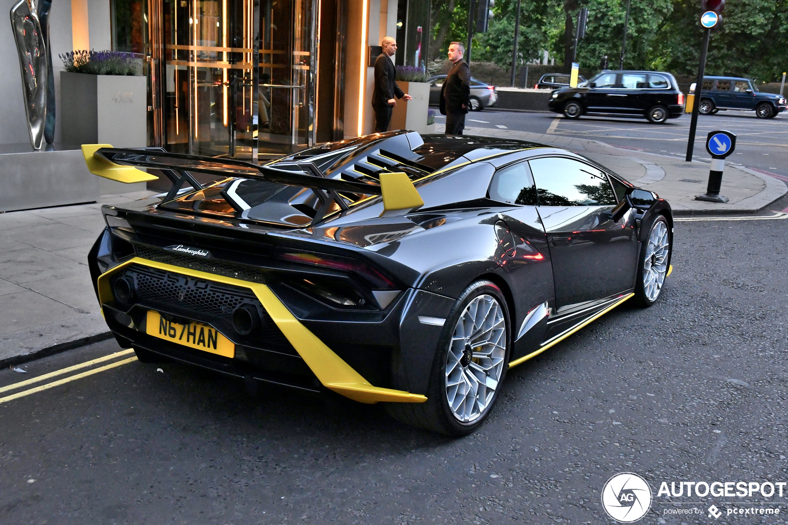 Lamborghini Huracán LP640-2 STO