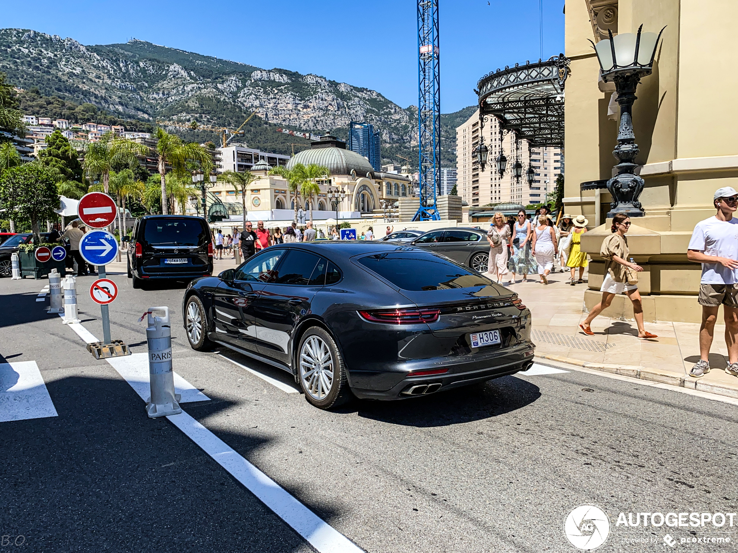 Porsche 971 Panamera Turbo