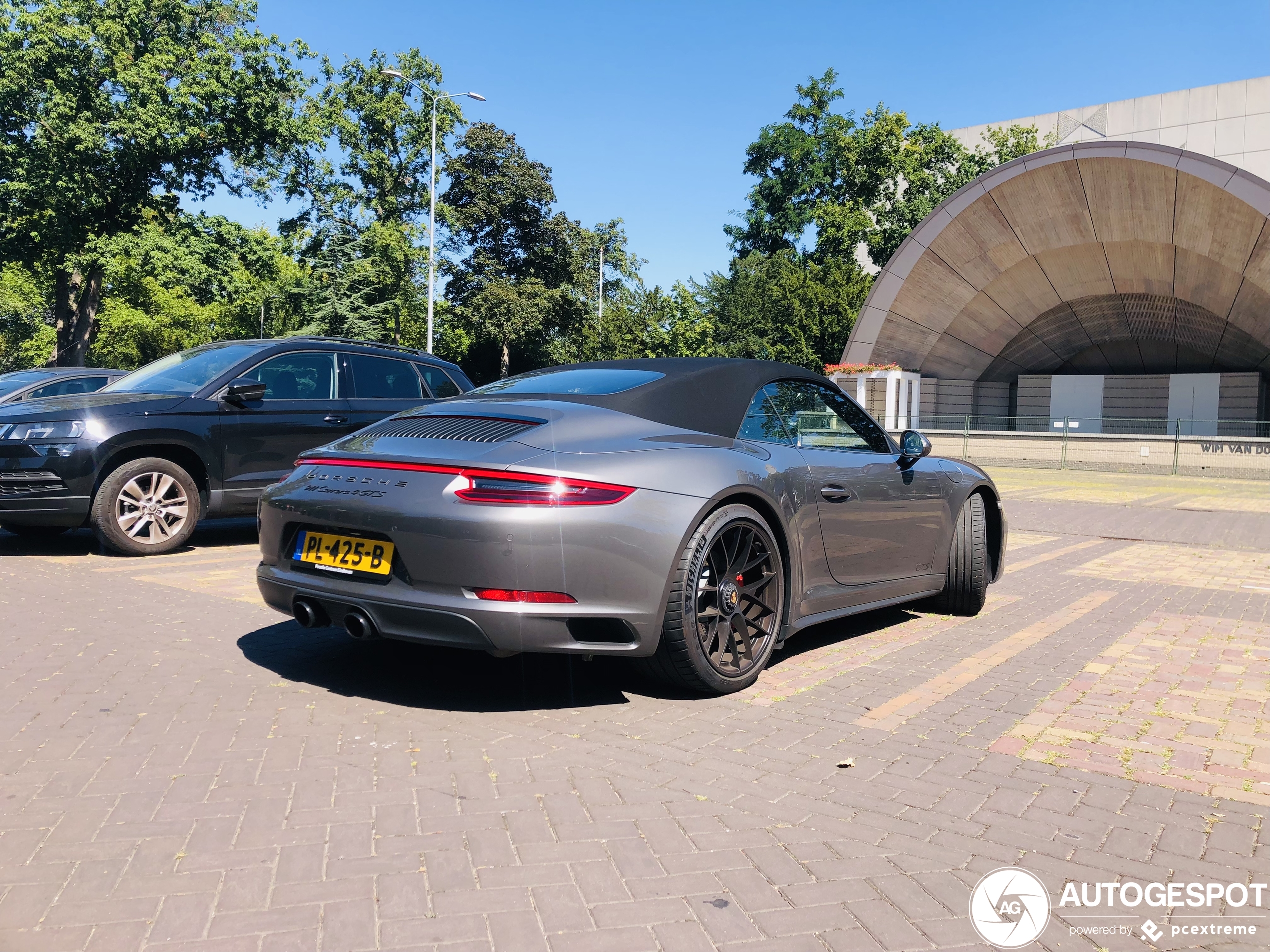 Porsche 991 Carrera 4 GTS Cabriolet MkII