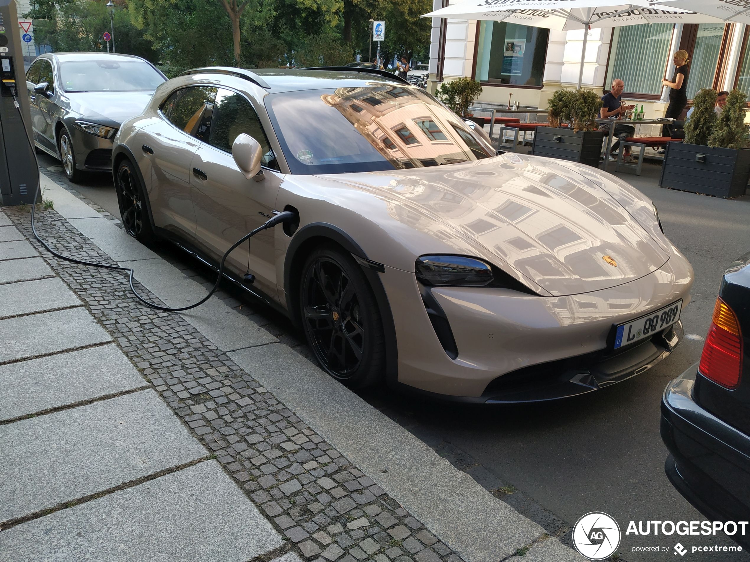 Porsche Taycan Turbo S Cross Turismo