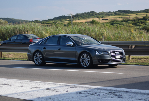 Audi S8 D4