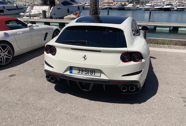 Ferrari GTC4Lusso