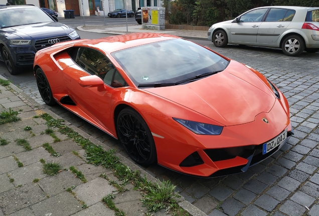 Lamborghini Huracán LP640-4 EVO