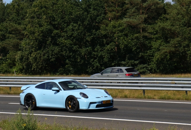 Porsche 992 GT3 Touring