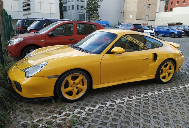 Porsche 996 Turbo