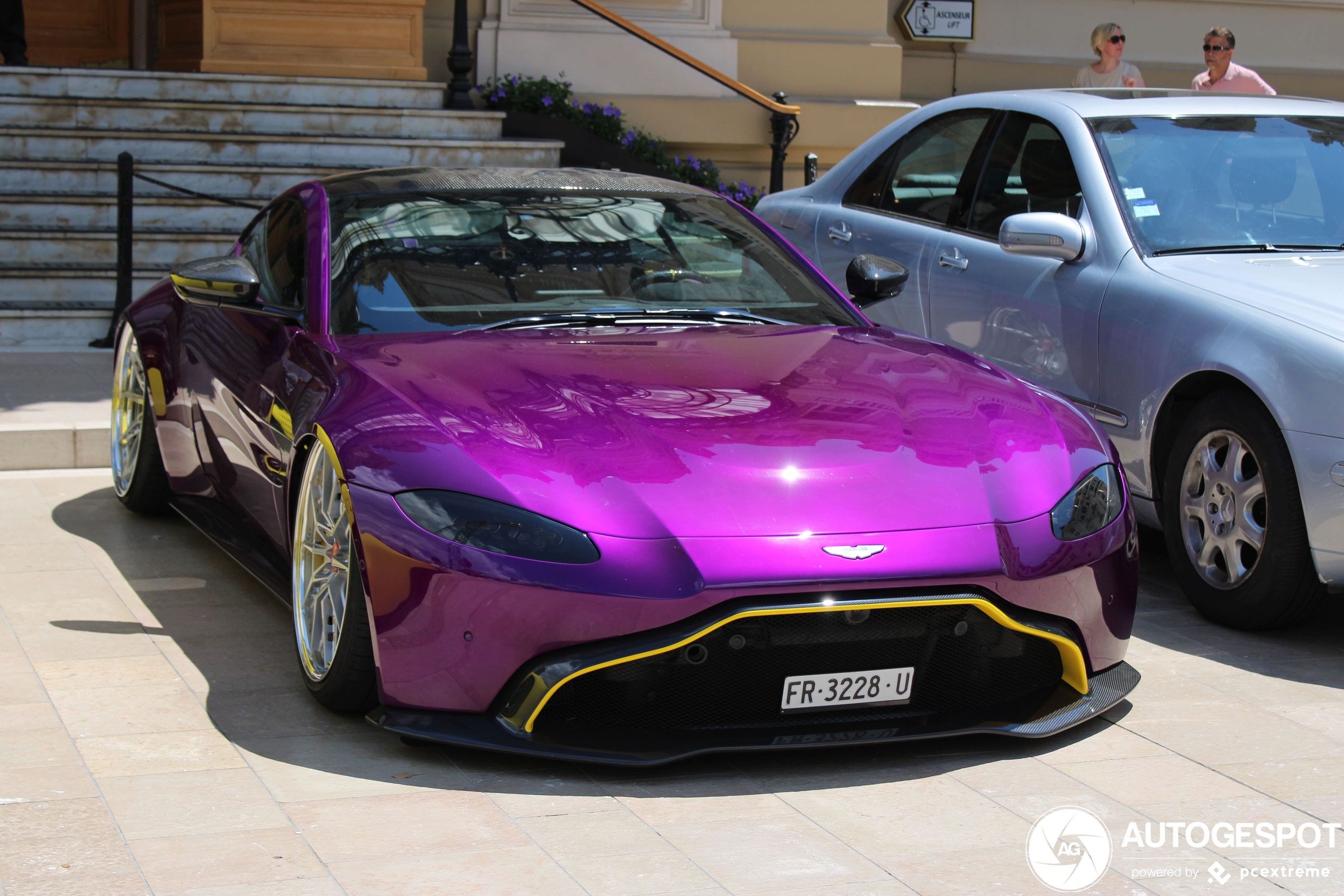 Aston Martin V8 Vantage 2018