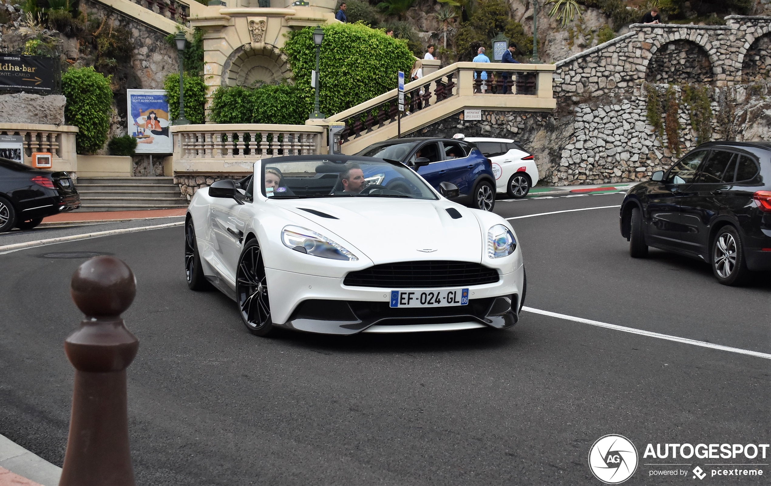 Aston Martin Vanquish Volante