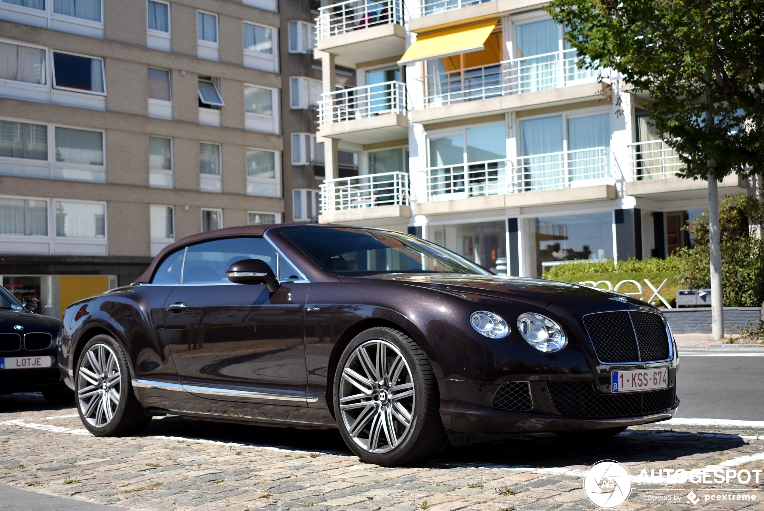 Bentley Continental GTC 2012