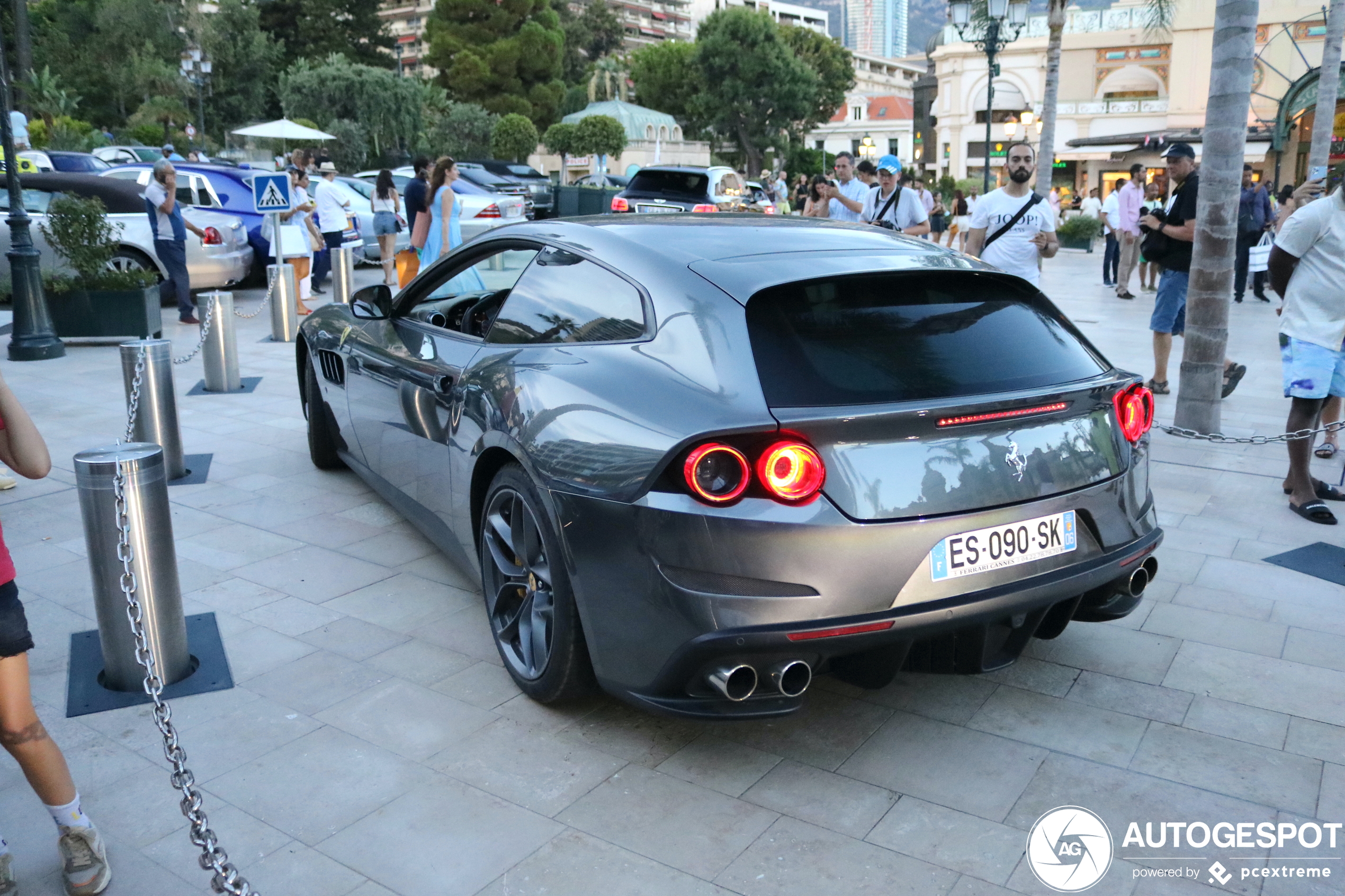 Ferrari GTC4Lusso T