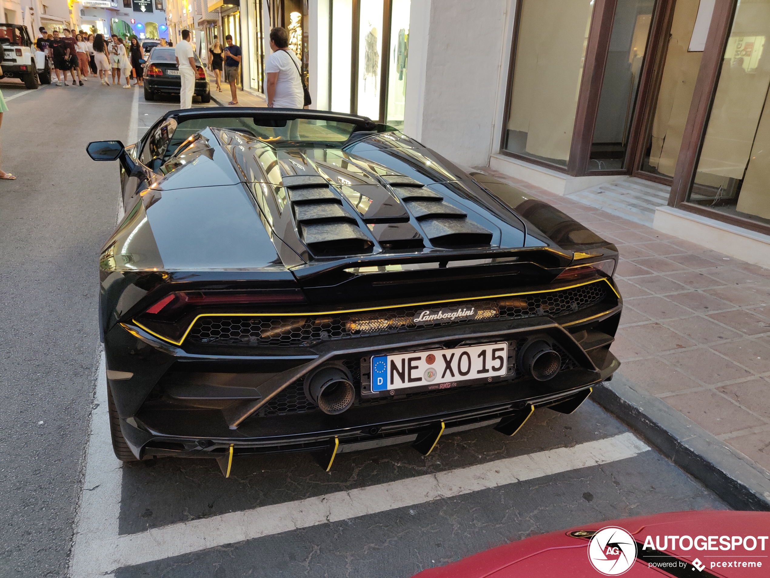 Lamborghini Huracán LP640-4 EVO Spyder