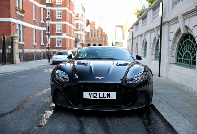 Aston Martin DBS Superleggera