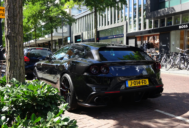 Ferrari GTC4Lusso