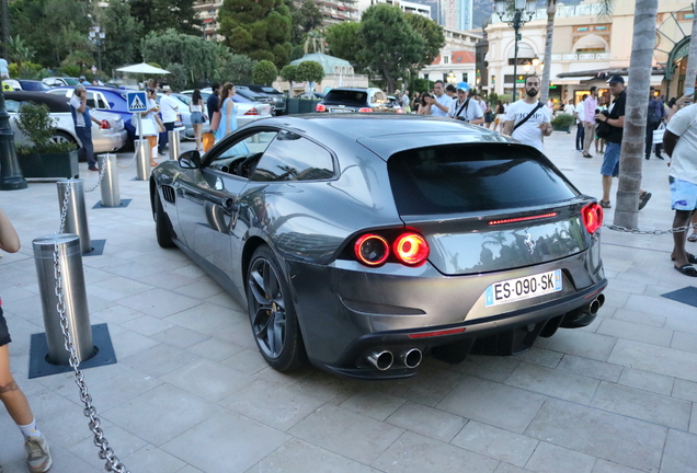 Ferrari GTC4Lusso T