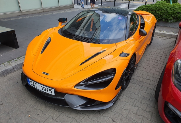 McLaren 765LT