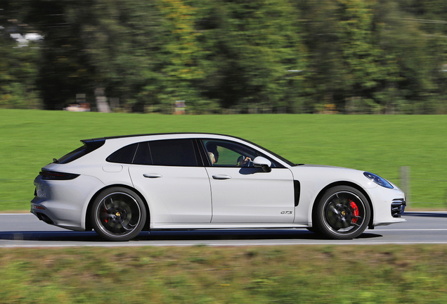 Porsche 971 Panamera GTS Sport Turismo