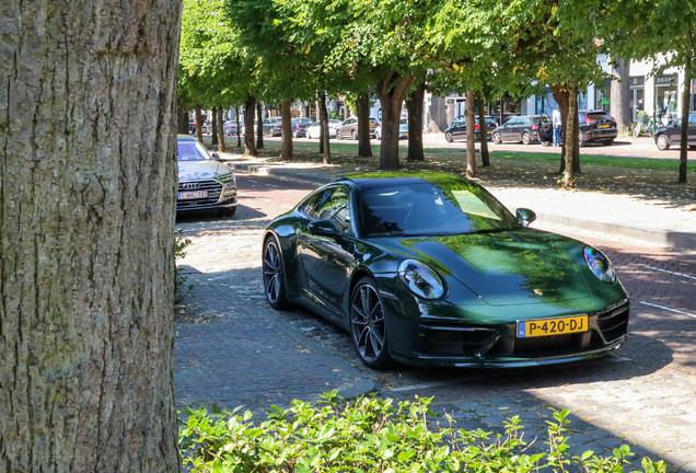 Porsche 992 Carrera 4S