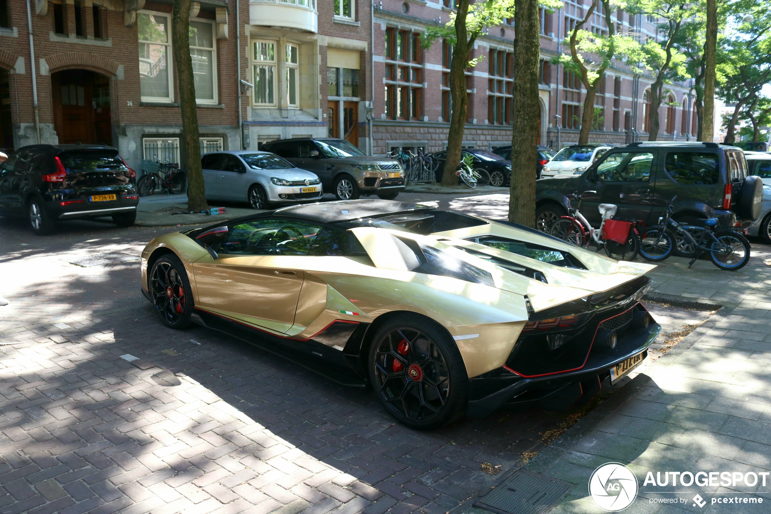 Vers op kenteken: Ultimae Roadster