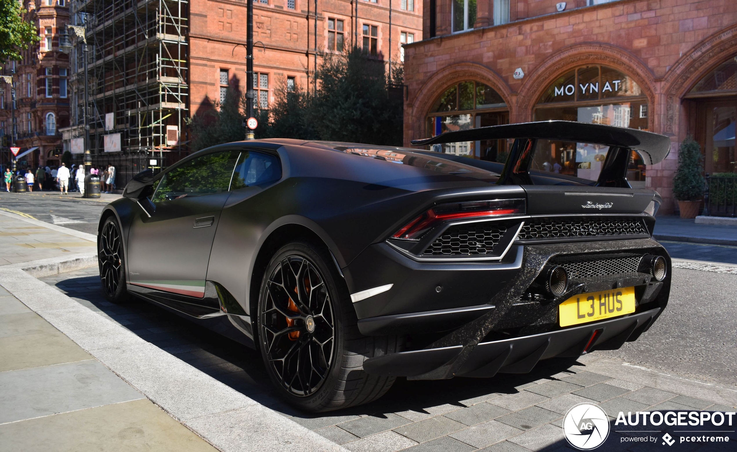 Lamborghini Huracán LP640-4 Performante